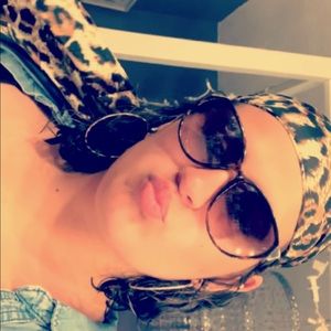 Meet your Posher, Milisa